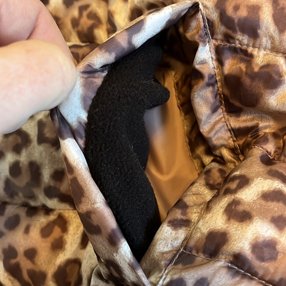 Bernardo Packable Puffer Brown & Cream Leopard Print Jacket lightweight Size  M - Picture 15 of 16